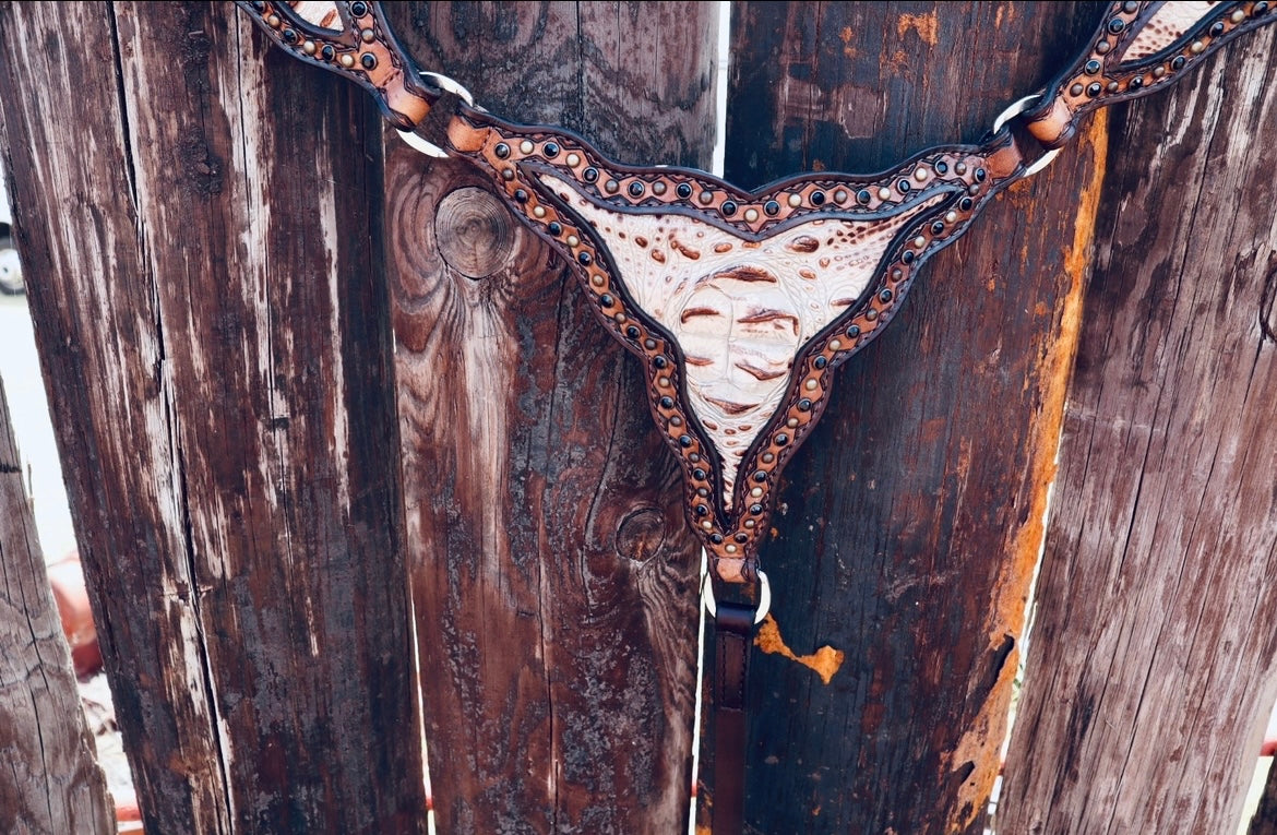 Breast Collar