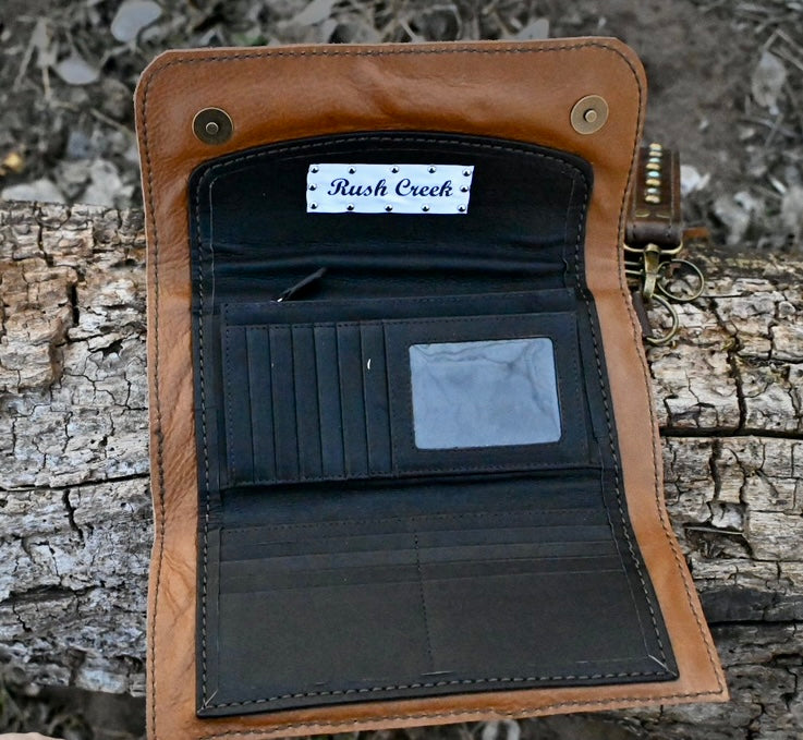 Clutch wallet