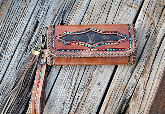 Clutch wallet