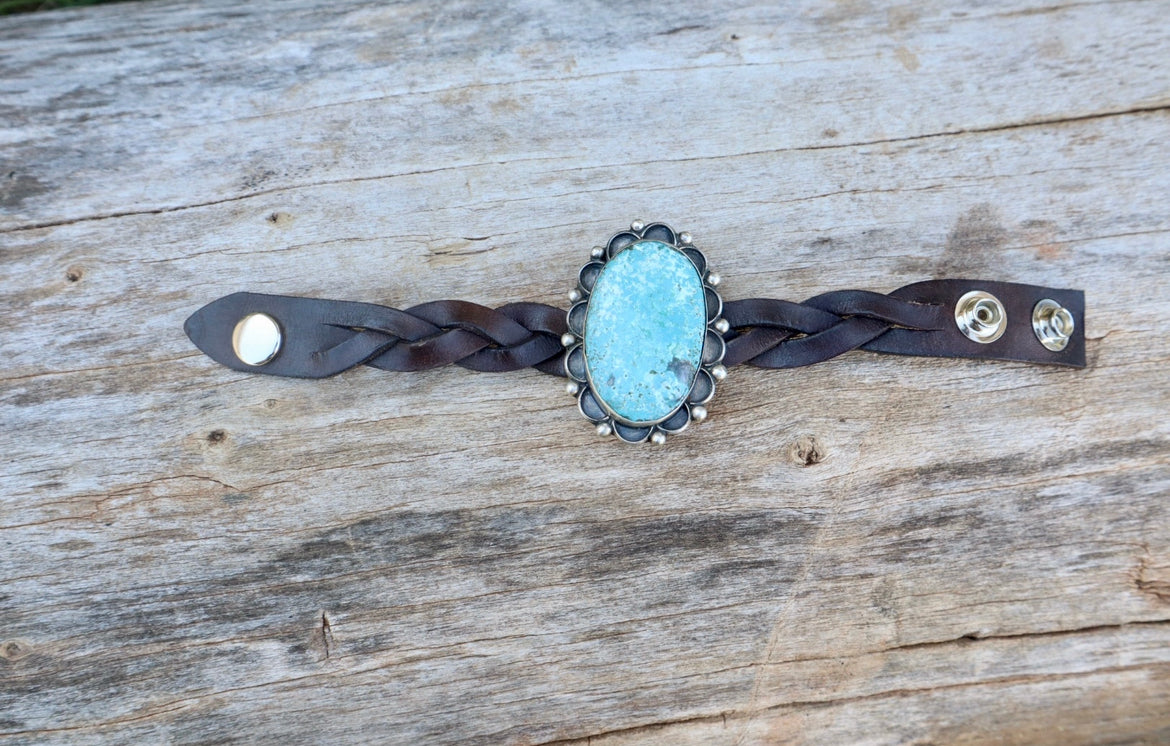 White water turquoise bracelet